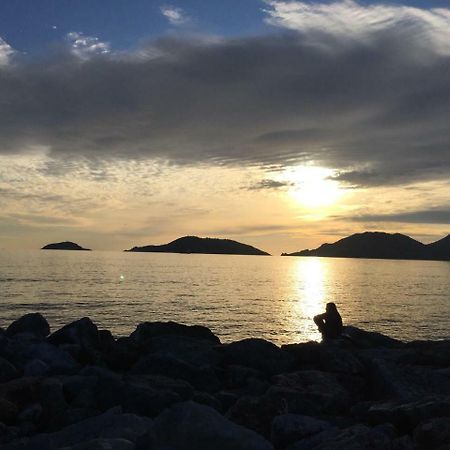 Vicolocorto Affittacamere La Spezia Bagian luar foto
